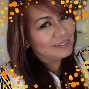 Meet your Posher, Maria elena